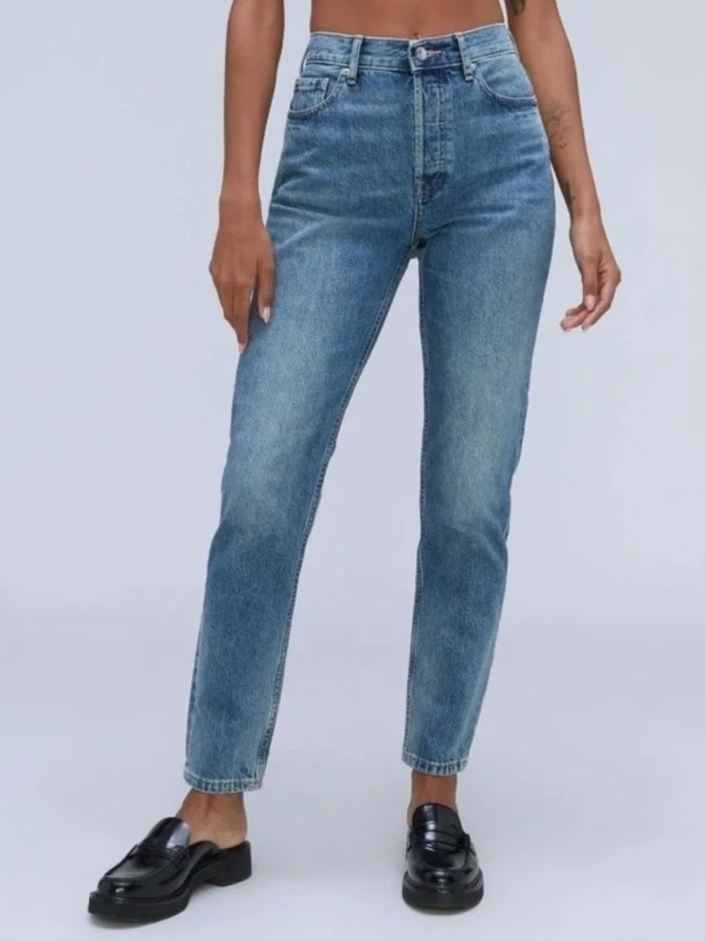 Everlane NWOT 90s Cheeky Jean Mudium Blue 33 Reg